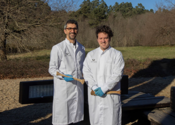 Researchers Bartolome and Sarmiento