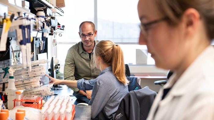 Scientists Theodore Roth and Franziska Blaeschke at Gladstone Institutes.