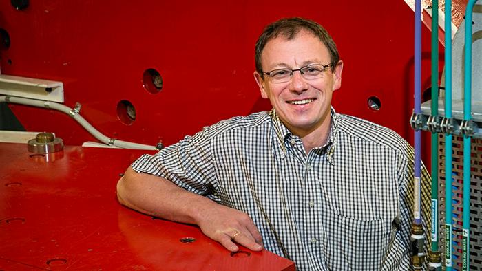 Prof. Anton Wallner, Head of the HZDR Department "Accelerator Mass Spectometry and Isotope Research", at the AMS facility of the Australian National University (ANU) in Canberra.