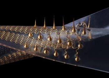 Stretchable microneedle electrode arrays