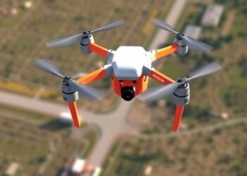 Dynamic UAV Path Planning via Multi-Agent Reinforcement Learning