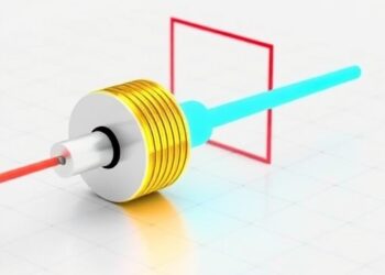 Robust Phase Sensing with Nonlinear PT-Symmetric System