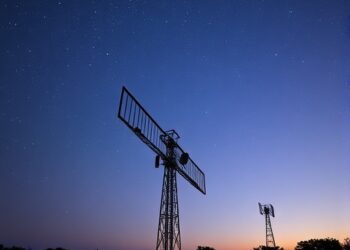 Ultra-wideband MXene Antennas Advance Wireless Communication