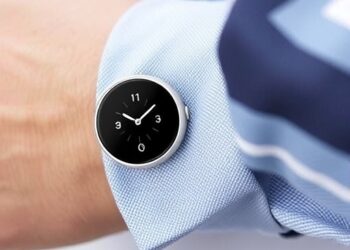 From Wrist to Wardrobe: How Your Next Health Tracker Could Be a Shirt Button