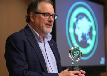 Iain Couzin Honored with the Hector Science Award