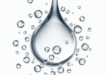 Oil droplets remodel themselves, swallow their surroundings like living cells