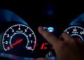 Experts urge free, standard automatic crash alerts in every new vehicle