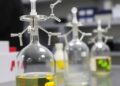 Mild metal-free method enables direct alpha-heteroarylation of amides and esters
