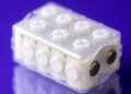 Lanthanum oxysulfide efficiently tames polysulfides in Li-S and Na-S batteries