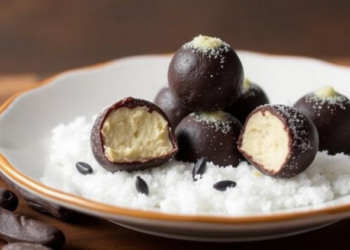 Jamun Seeds and Coconut Sugar Triple the Shelf Life of a Beloved Indian Cheese Sweet