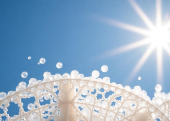 Sunlight-Powered Titanium Dioxide Catalyst Destroys 99% of Dye and Antibiotic Pollutants