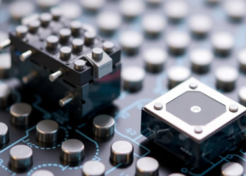 Tiny Doses of Many Metals Supercharge Fuel Cell Electrodes That Run Both Ways
