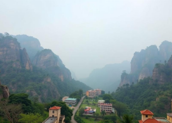 Inside India's Oldest Mountains, a University Campus Quietly Rewrites Urban Conservation