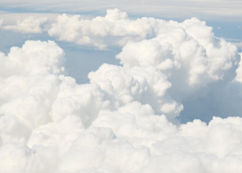 Aircraft method derives cloud-base supersaturation in Amazon and Atlantic cumulus
