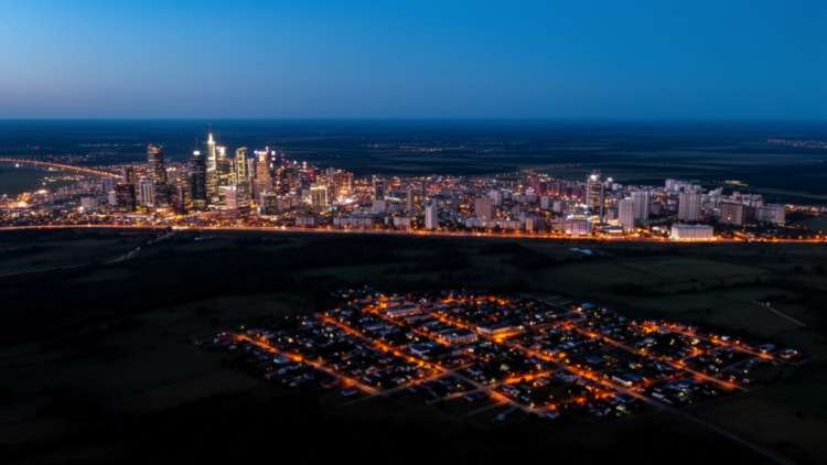 Cross-City Scaling Laws Mislead About How Individual Cities Grow