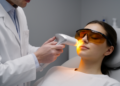 Light Therapy Shows Promise for Stubborn Eye Surface Diseases, Review Finds