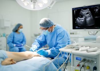 Ultrasound-guided catheter thrombolysis shows no clear mortality benefit over anticoagulation