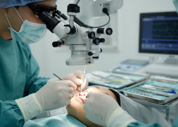 Eye surgery for thyroid disease shifts vision for months, study finds