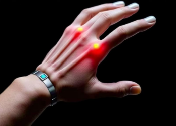 Bioinspired Sensor Gives Prosthetic Limbs a Human-Like Sense of Touch and Pain