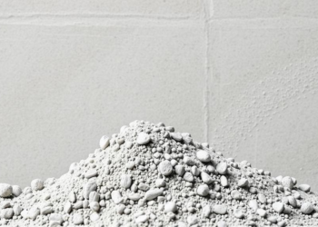 Baking and CO2-Curing Old Cement: Scientists Rank Two Ways to Recycle Concrete's Hidden Glue