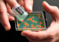 Handheld Microfluidic Device Collects Living Cells to Catch Cancer Earlier