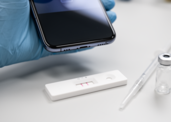 Smartphone Pathogen Tests Get an AI Quality Gate to Cut False Alarms