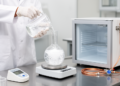 Synthesis, characterization, and performance evaluation of Al2O3 nanoparticles in HFE7000 refrigerant for domestic refrigeration